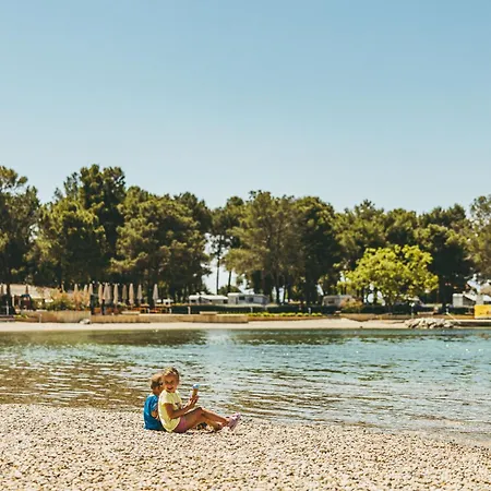 Campingplatz Maistra Valkanela Pitches 4*
