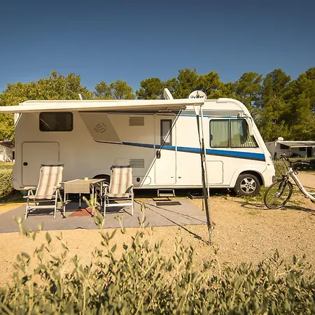 Maistra Valkanela Pitches Parque de Campismo Funtana