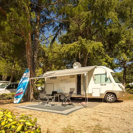 Maistra Valkanela Pitches Parque de Campismo