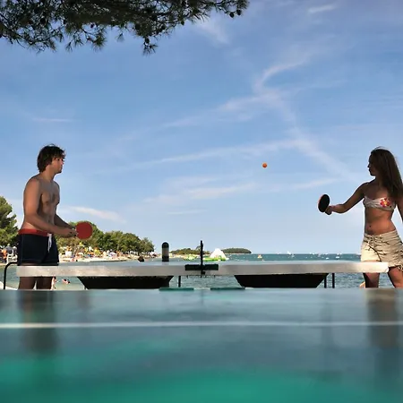 Parque de Campismo Maistra Valkanela Pitches 4*